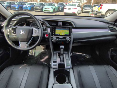 Used 2017 Honda Civic Touring image 16