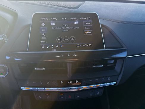 Used 2022 Cadillac CT4 V w/ LPO, ONYX Package image 10