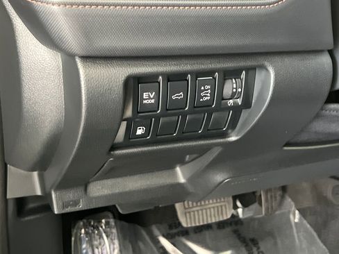 Certified 2025 Subaru Forester Touring w/ Touring Package AWD/4WD image 36