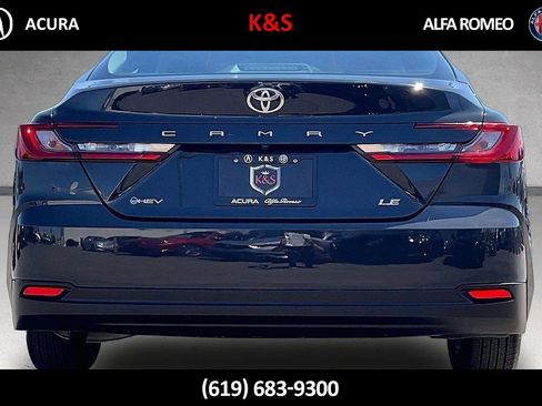 Used 2025 Toyota Camry LE image 31