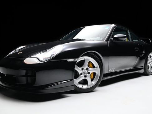 Used 2003 Porsche 911 GT2 RWD image 18
