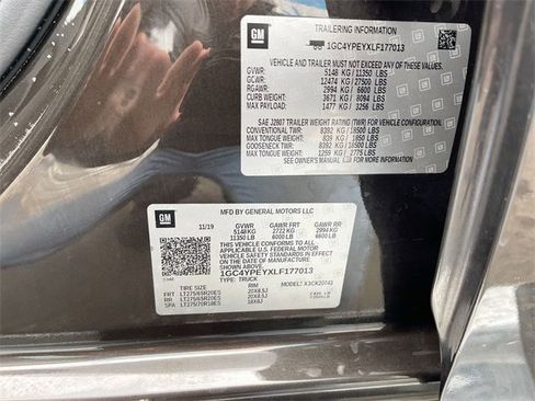 Certified 2020 Chevrolet Silverado 2500 LTZ w/ LTZ Plus Package image 32