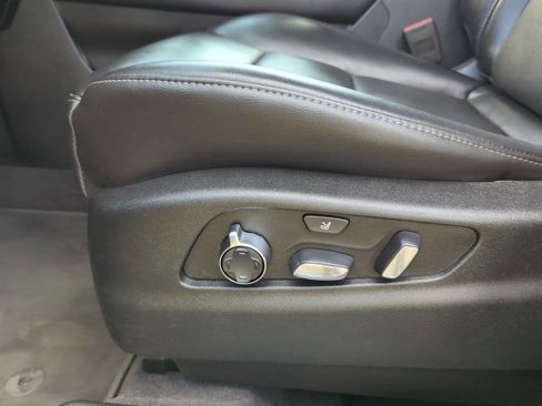 Used 2020 Cadillac XT4 Premium Luxury w/ Driver Assist Package image 12