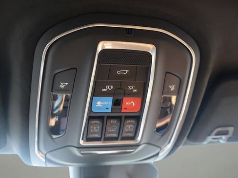 New 2026 Jeep Grand Cherokee L Summit AWD/4WD image 28