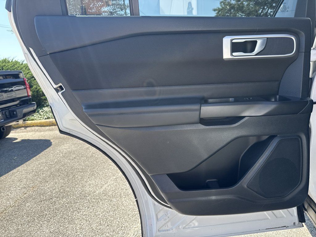 Used 2020 Ford Explorer XLT RWD image 22