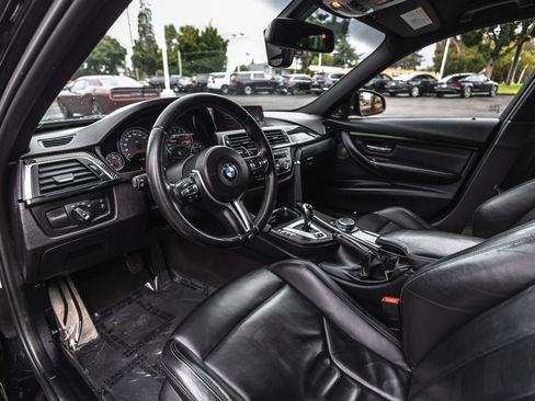 Used 2016 BMW M3 RWD image 19