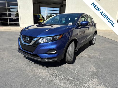 Used 2022 Nissan Rogue Sport S AWD/4WD image 3