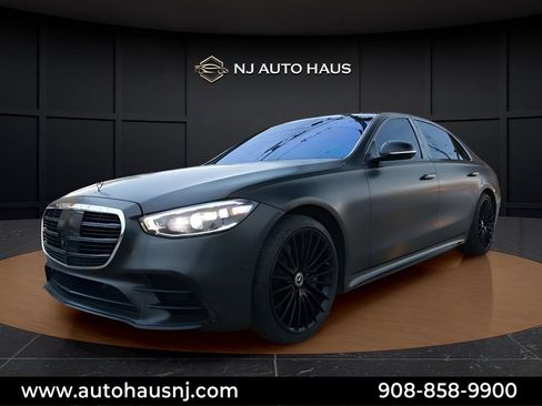 Used 2022 Mercedes-Benz S 500 4MATIC image 4