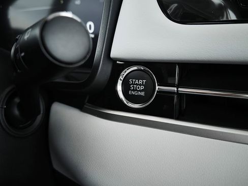 New 2026 Mitsubishi Outlander SE FWD image 36