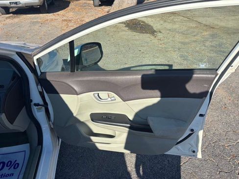 Used 2012 Honda Civic LX image 17