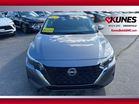 Used 2024 Nissan Sentra SV FWD image 12