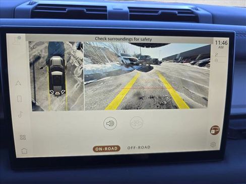 Used 2023 Land Rover Defender 110 X-Dynamic SE image 23