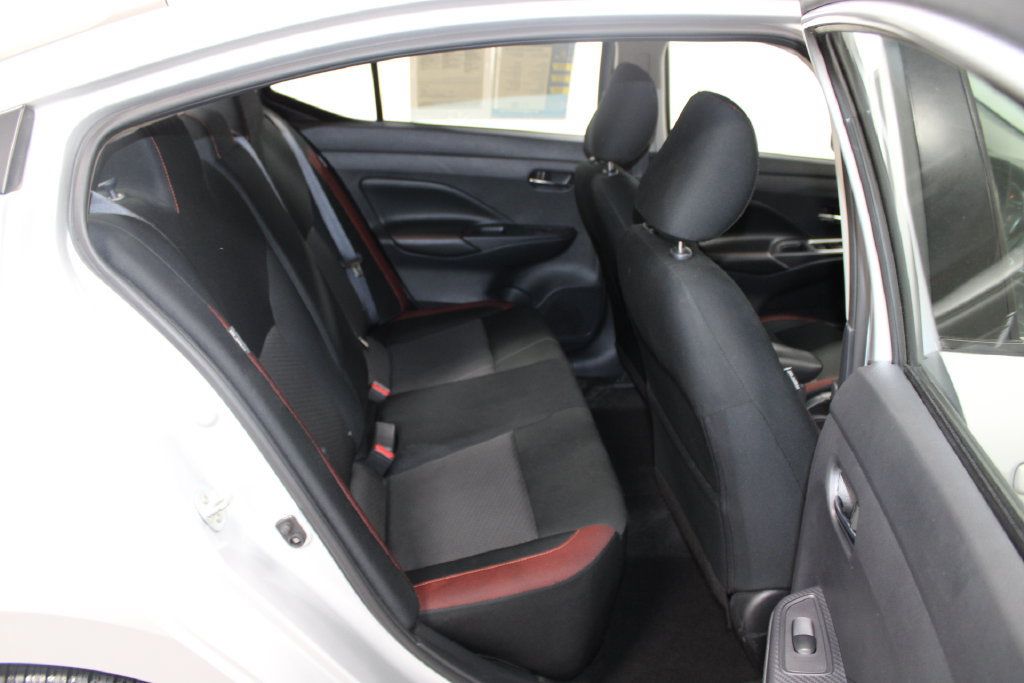 Used 2024 Nissan Versa SR FWD image 28