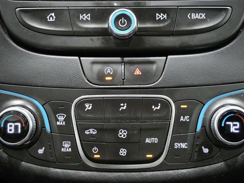 Used 2023 Chevrolet Malibu LT w/ Driver Confidence Package FWD image 19