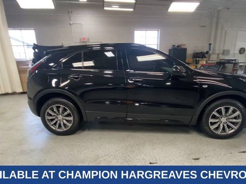 Used 2019 Cadillac XT4 Sport w/ Cold Weather Package FWD image 11