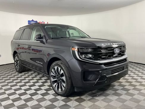 New 2027 Ford Expedition Platinum w/ Driver's Package AWD/4WD image 1