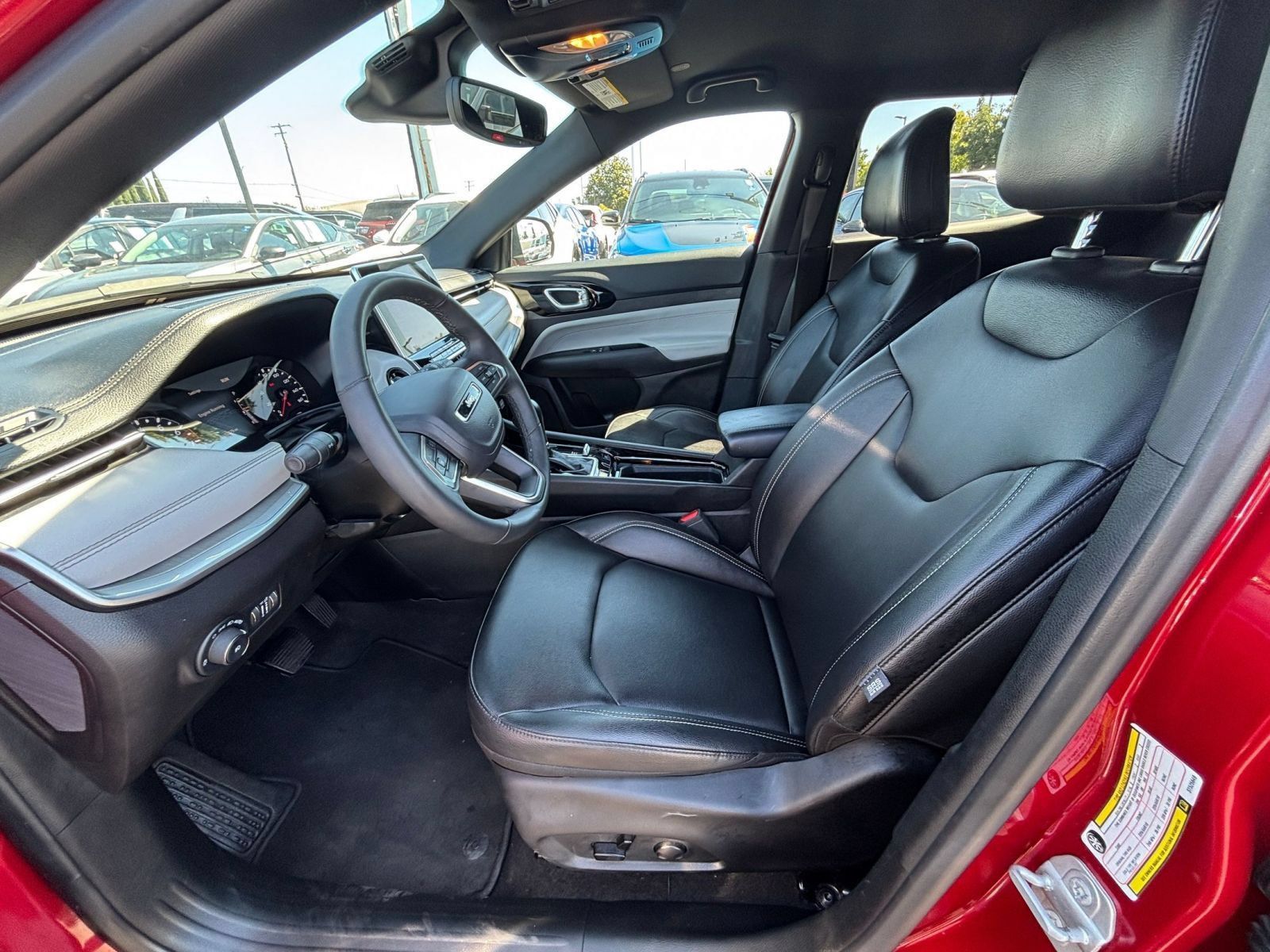 Used 2025 Jeep Compass Limited AWD/4WD image 27