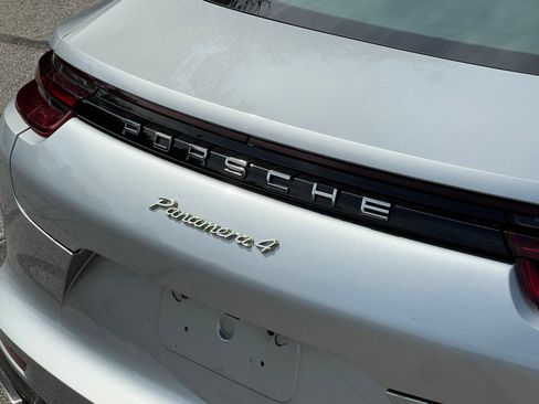 Used 2020 Porsche Panamera 4 AWD/4WD image 10