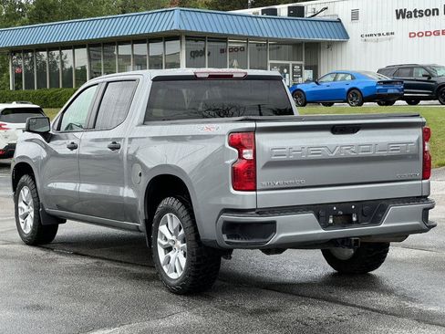 Used 2023 Chevrolet Silverado 1500 Custom AWD/4WD image 7