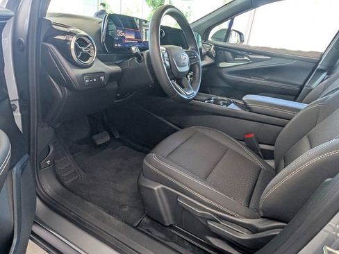 Certified 2025 Chevrolet Blazer EV LT FWD image 6