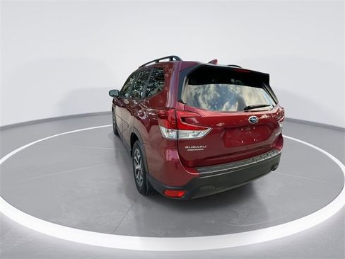 Certified 2022 Subaru Forester Premium w/ Popular Package #2 image 6