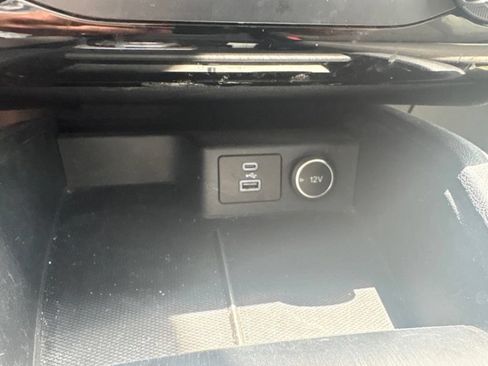 Used 2021 Ford Escape SE w/ SE Sport Appearance Package FWD image 15
