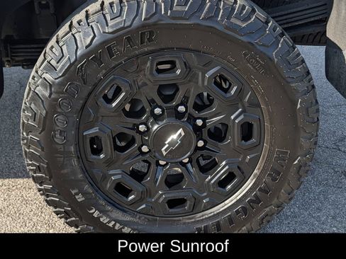 Used 2024 Chevrolet Silverado 2500 LTZ w/ LTZ Plus Package AWD/4WD image 12