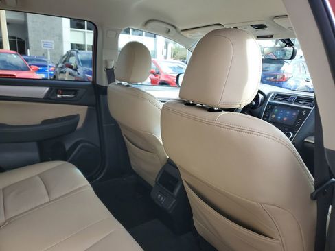 Used 2019 Subaru Outback 2.5i Premium image 25