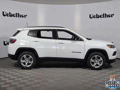 Used 2024 Jeep Compass Latitude AWD/4WD image 8