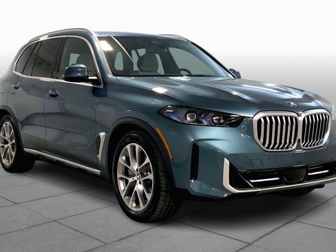 New 2026 BMW X5 xDrive50e w/ Climate Comfort Package image 2