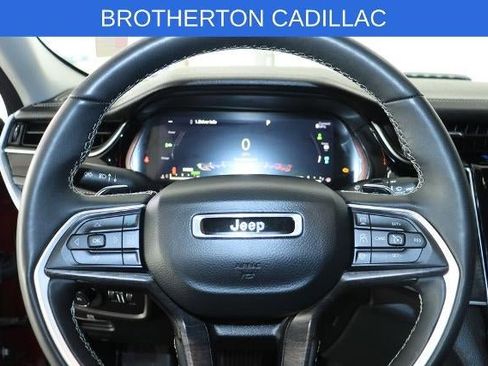 Used 2023 Jeep Grand Cherokee 4WD 4xe image 17