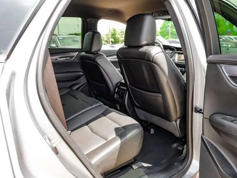 Used 2023 Cadillac XT5 Luxury FWD image 46