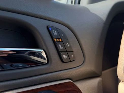 Used 2013 Chevrolet Tahoe LTZ image 42