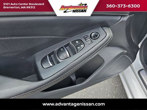 Used 2023 Nissan Maxima SV w/ Floor Mat Group image 9