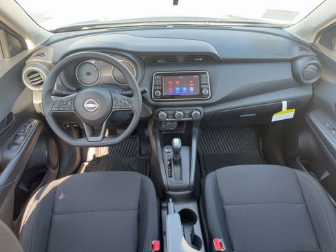 New 2025 Nissan Kicks Play S image 16