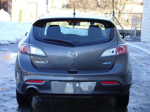 Used 2013 MAZDA MAZDA3 i Touring image 6
