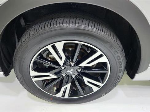 Used 2025 Mitsubishi Eclipse Cross SE image 36