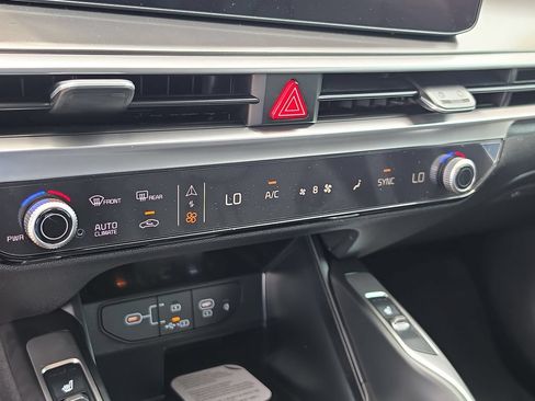 New 2026 Kia Sorento S FWD image 25