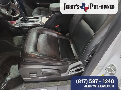 Used 2017 Chevrolet Colorado ZR2 w/ LPO, Premium Interior Package AWD/4WD image 7