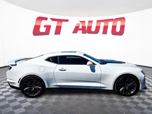 Used 2022 Chevrolet Camaro ZL1 image 8