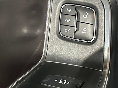 Used 2026 Ford F250 Platinum w/ FX4 Off-Road Package AWD/4WD image 48