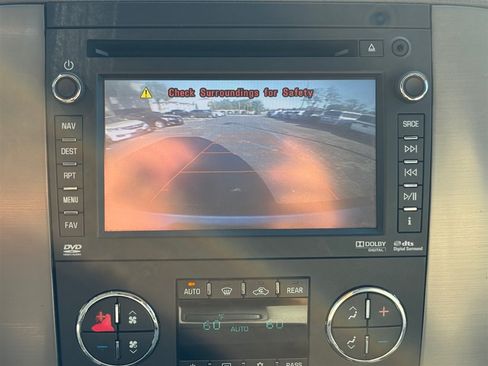 Used 2013 GMC Yukon 4WD Hybrid image 16