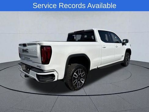 Used 2022 GMC Sierra 1500 AT4 w/ AT4 Premium Package AWD/4WD image 2