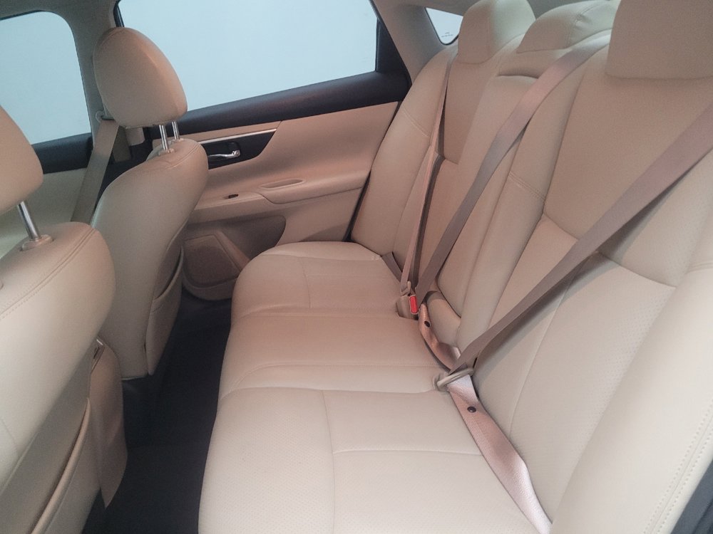 Used 2016 Nissan Altima 2.5 SV w/ Convenience Package FWD image 18