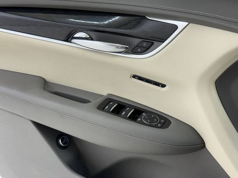 Used 2020 Cadillac XT6 Premium Luxury FWD image 39