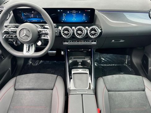 New 2026 Mercedes-Benz GLA 35 AMG 4MATIC image 15