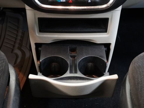 Used 2014 Dodge Grand Caravan American Value Package image 22