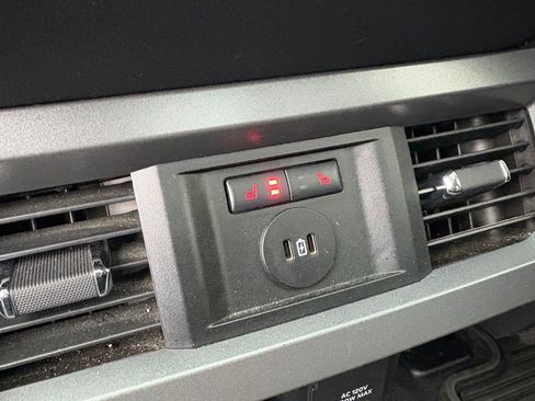 Used 2023 Ford F350 Lariat w/ Lariat Ultimate Package image 54