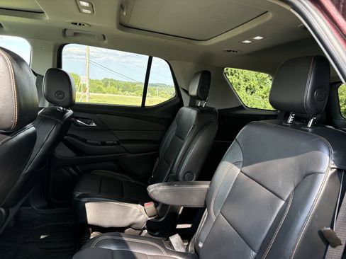 Used 2018 Chevrolet Traverse LT w/ LPO, Floor Liner Package AWD/4WD image 27