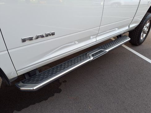 Used 2024 RAM 2500 Big Horn image 10